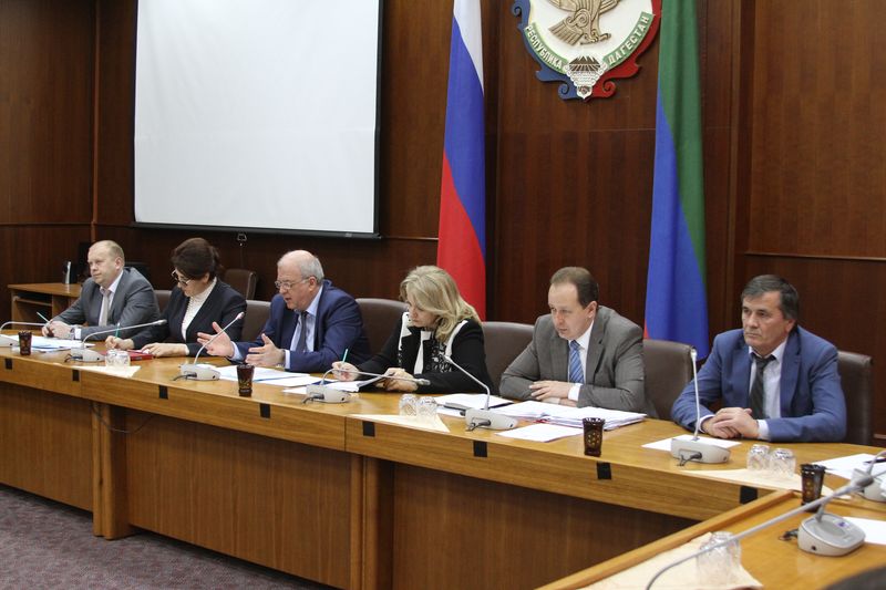 В Махачкале обсуждены вопросы проведения в республике независимой оценки качества оказания услуг населению